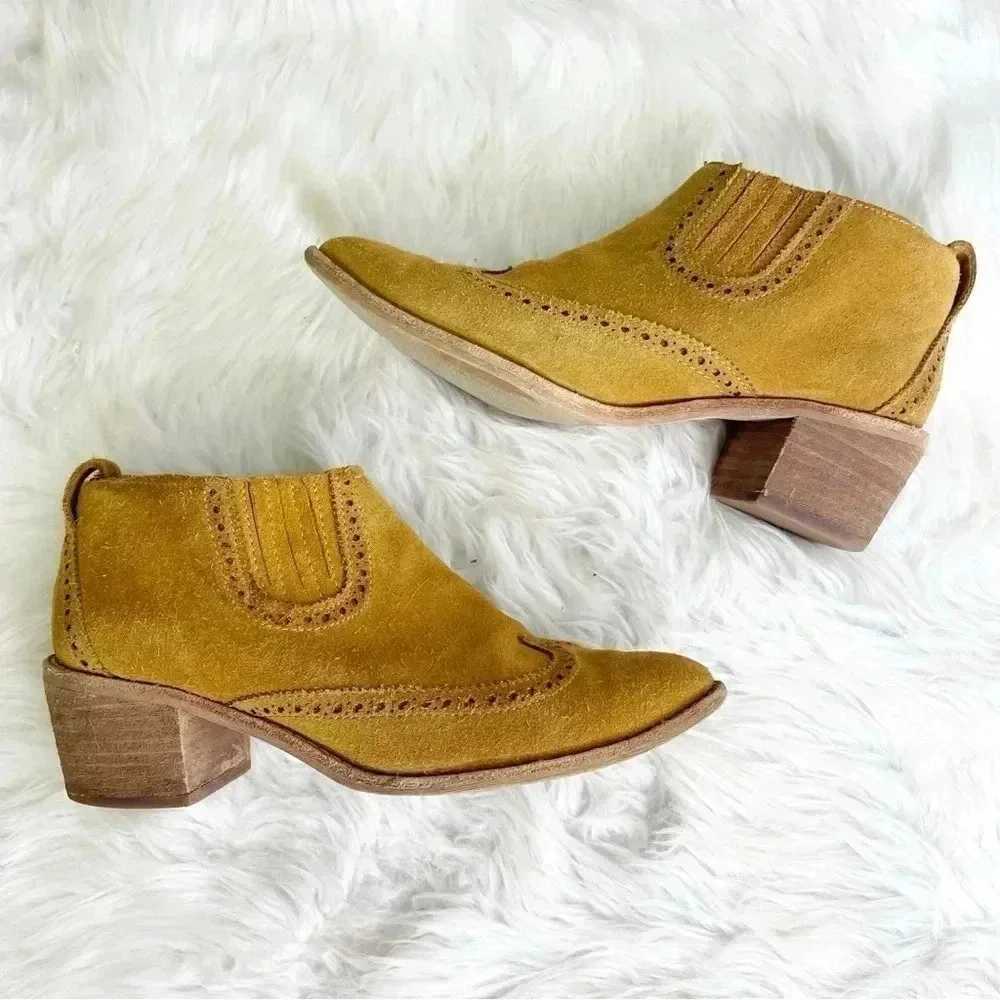 Madewell Suede Leather The Grayson Brogue Chelsea Boot Size 7.5